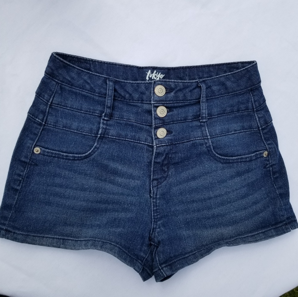 🌻 Tokyo darling sz 0 high waist shorty 3 button